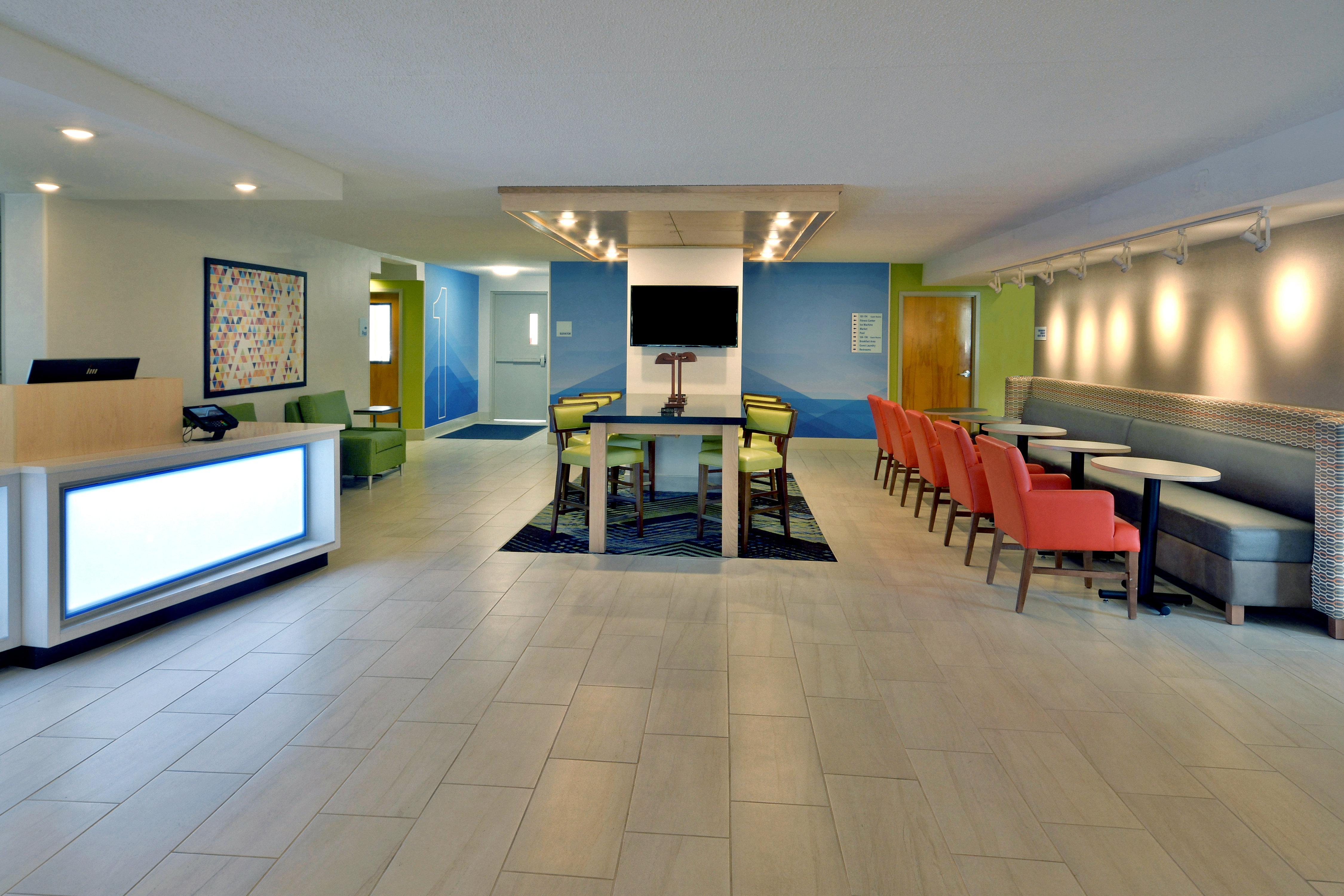 Holiday Inn Express Danville By Ihg מראה חיצוני תמונה