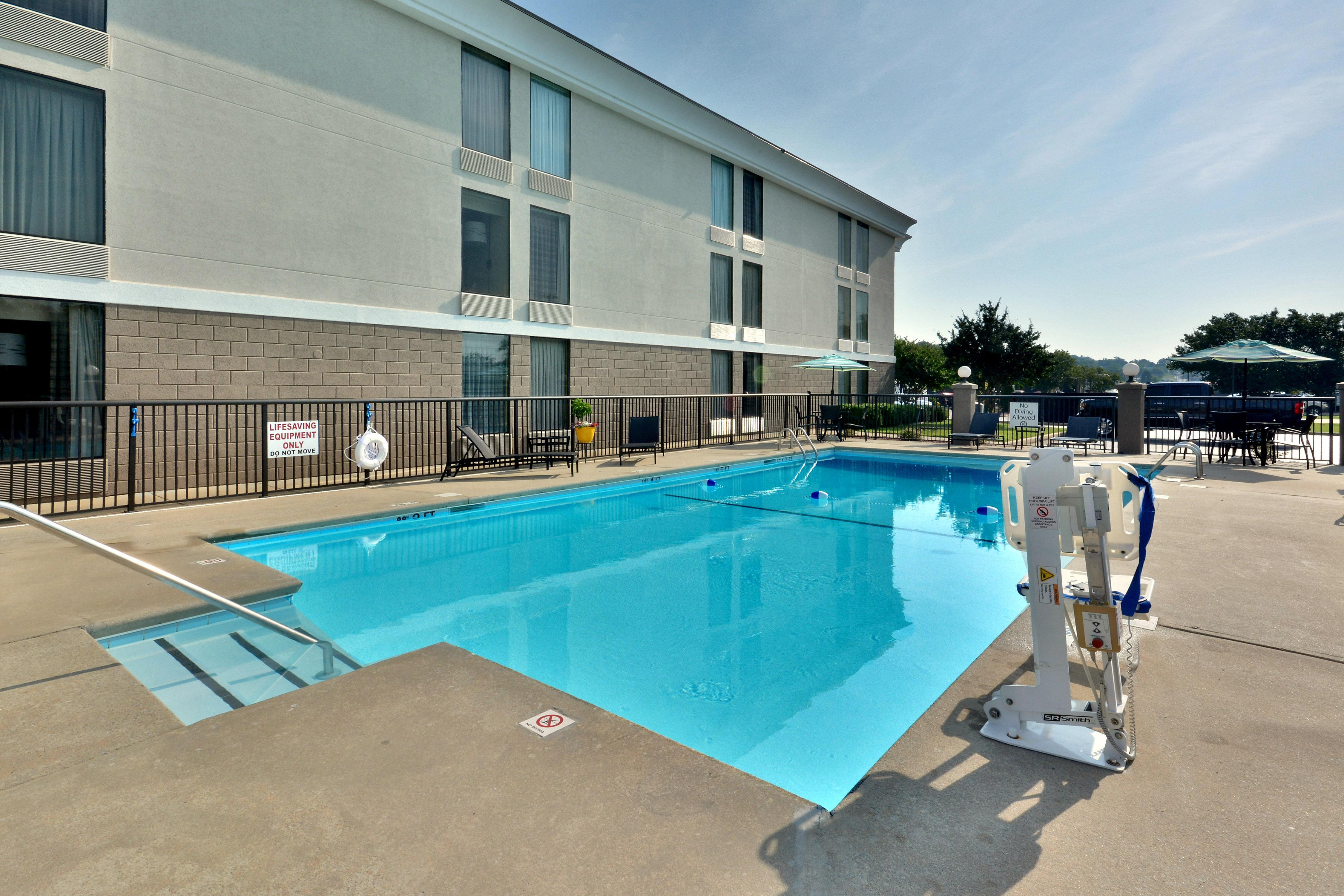 Holiday Inn Express Danville By Ihg מראה חיצוני תמונה