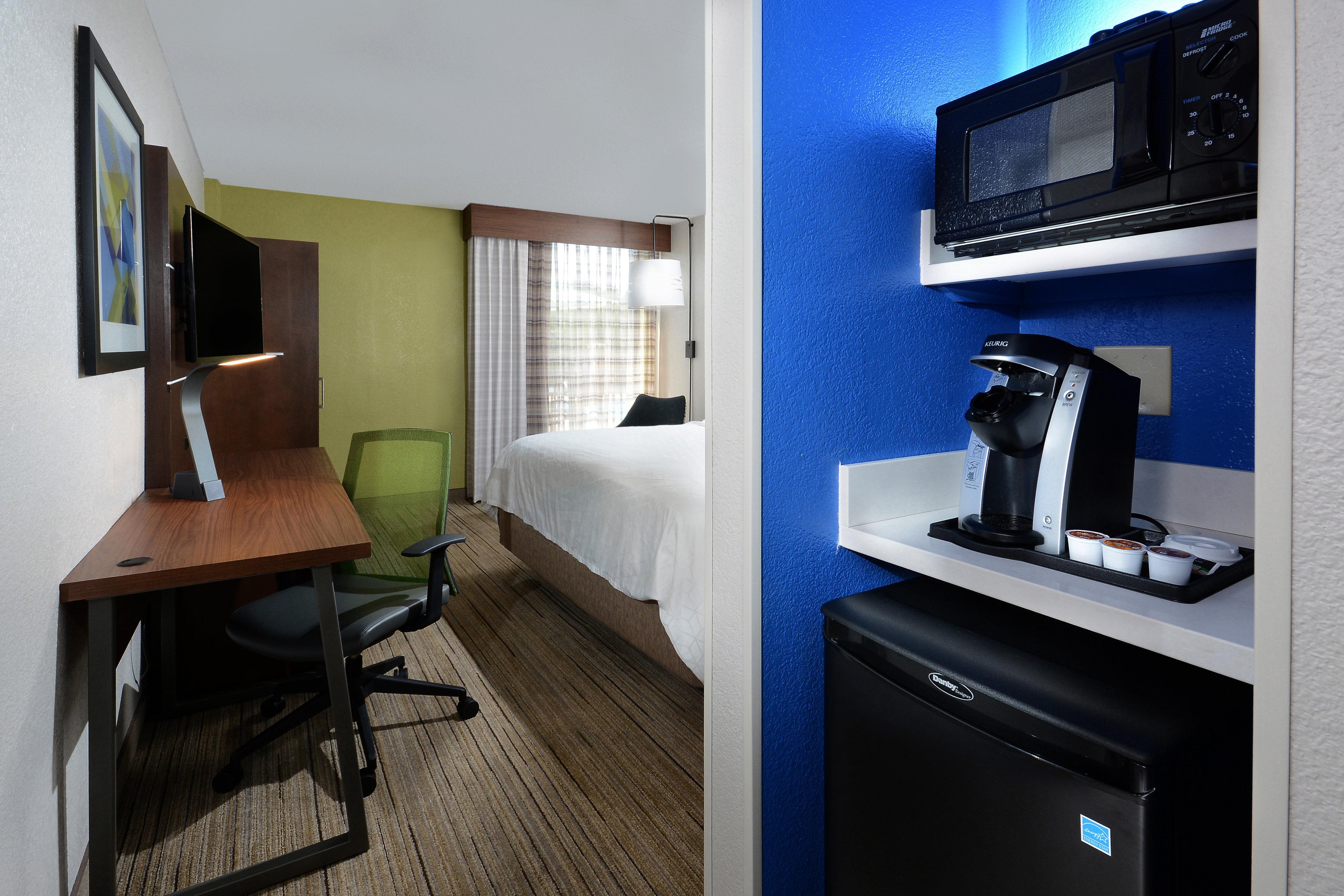 Holiday Inn Express Danville By Ihg מראה חיצוני תמונה